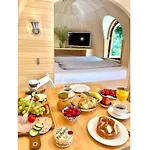 Alpesi faház Tiny House Alpenpanorama Igluhut